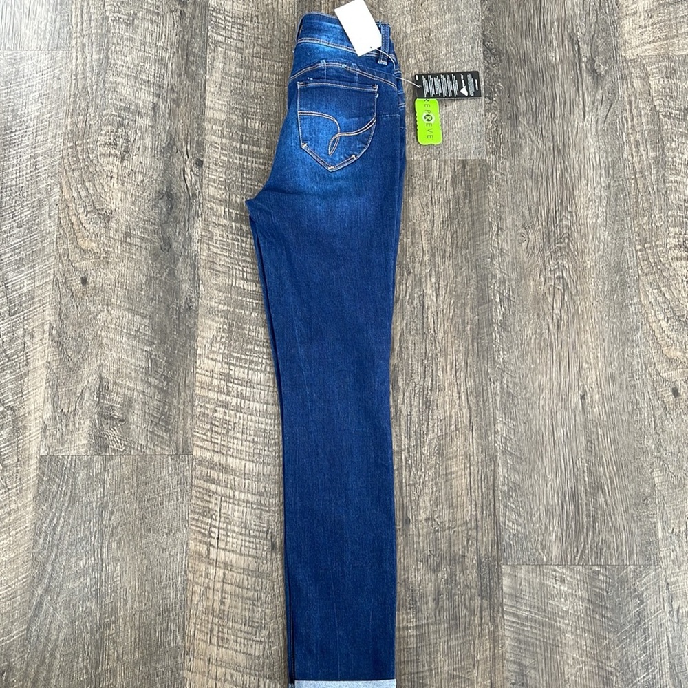 YMI size 3 Mid Rise - Picture 3 of 6